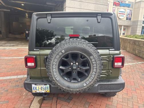 2022 Jeep Wrangler Unlimited Sport