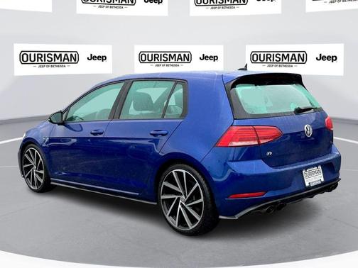 2018 Volkswagen Golf R 2.0T w/DCC & Navigation