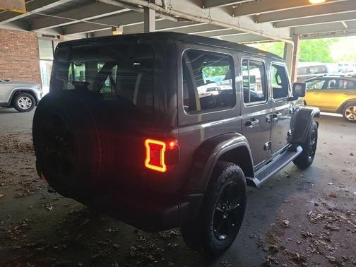 2021 Jeep Wrangler Unlimited Sahara Altitude