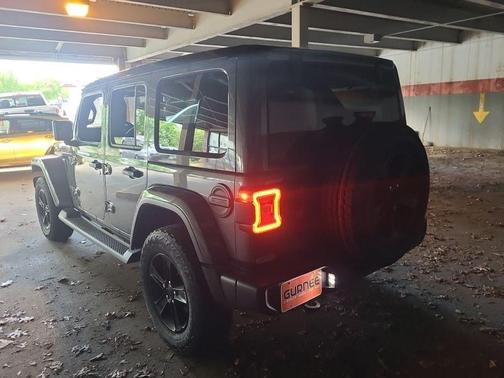 2021 Jeep Wrangler Unlimited Sahara Altitude