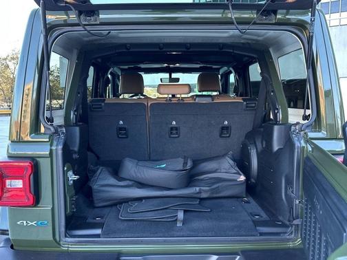 2022 Jeep Wrangler Unlimited 4xe Sahara