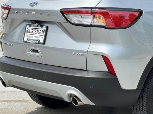 2022 Ford Escape Titanium