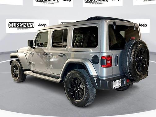 2021 Jeep Wrangler Unlimited Sahara Altitude