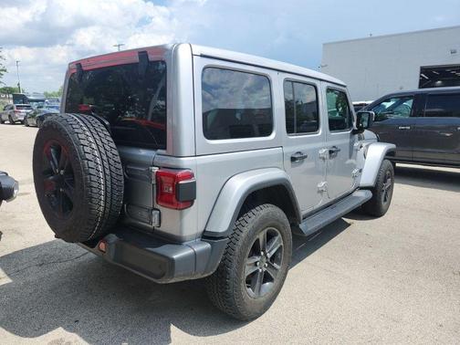 2021 Jeep Wrangler Unlimited Sahara Altitude