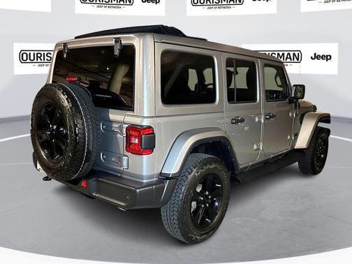 2021 Jeep Wrangler Unlimited Sahara Altitude