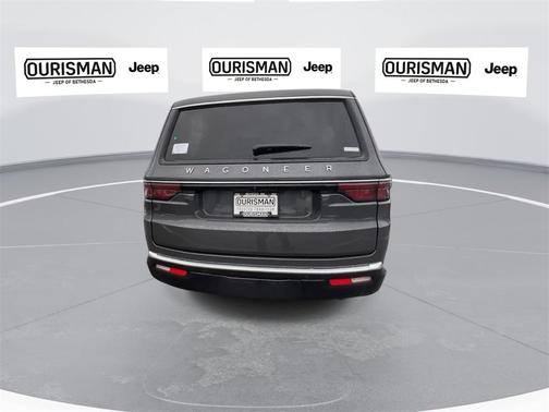 2024 Jeep Wagoneer Base