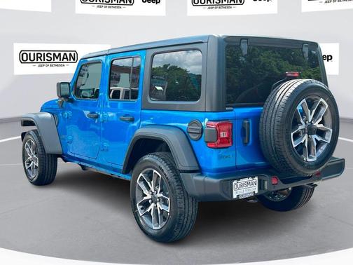 2025 Jeep Wrangler 4xe Sport