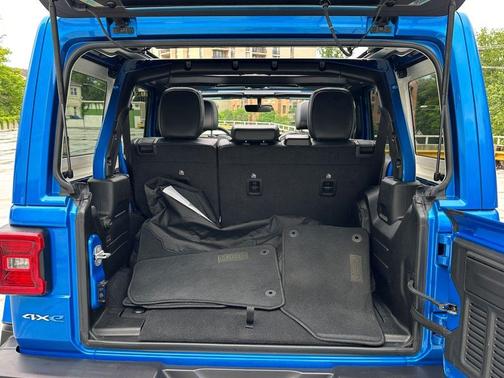 2022 Jeep Wrangler Unlimited 4xe Sahara