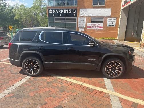 2020 GMC Acadia SLT