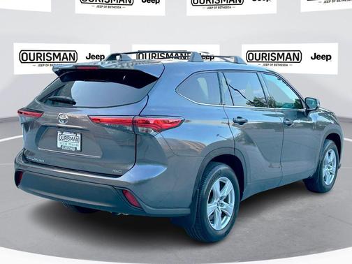 2022 Toyota Highlander L