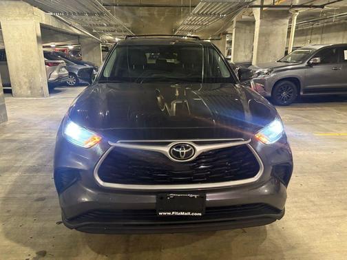 2022 Toyota Highlander L