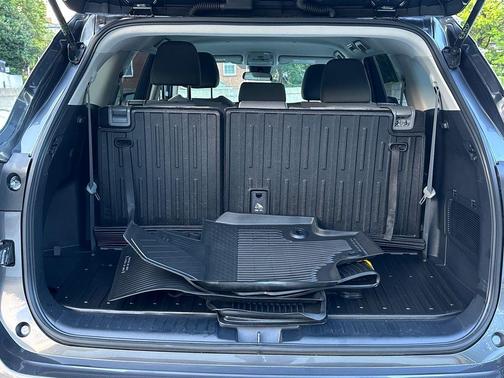2022 Toyota Highlander L