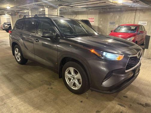 2022 Toyota Highlander L