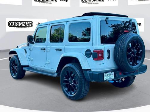 2022 Jeep Wrangler Unlimited 4xe Sahara