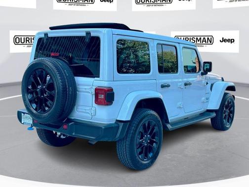 2022 Jeep Wrangler Unlimited 4xe Sahara