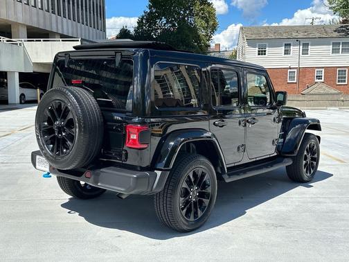 2022 Jeep Wrangler Unlimited 4xe Sahara