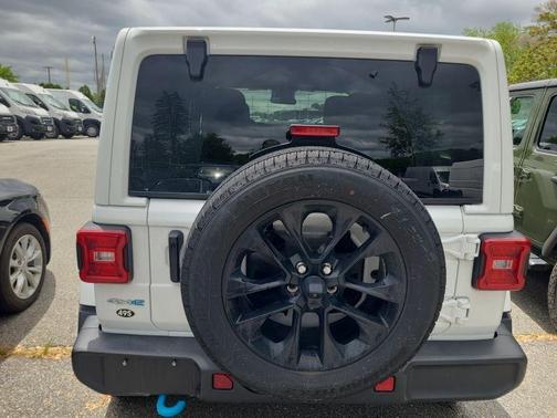 2024 Jeep Wrangler 4xe Sahara