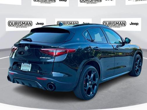 2022 Alfa Romeo Stelvio Veloce