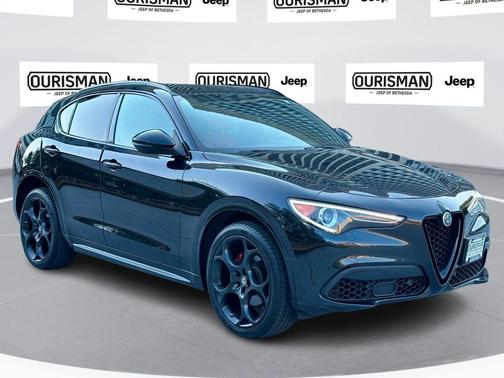 2022 Alfa Romeo Stelvio Veloce
