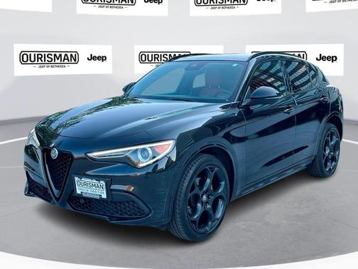 2022 Alfa Romeo Stelvio Veloce