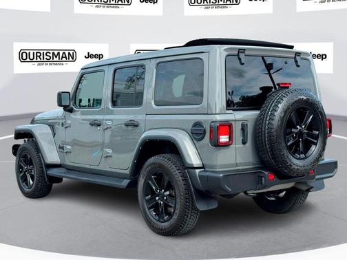 2021 Jeep Wrangler Unlimited Sahara Altitude