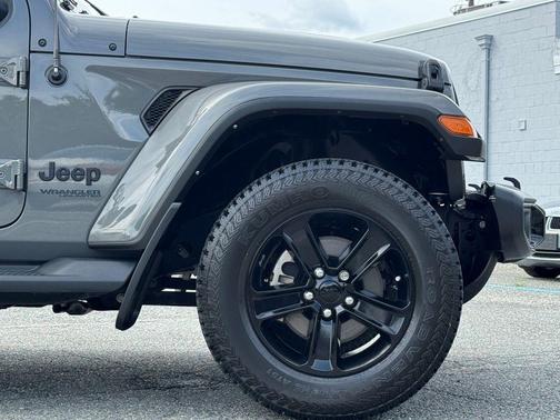 2021 Jeep Wrangler Unlimited Sahara Altitude