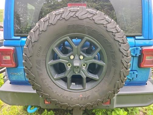 2024 Jeep Wrangler 4xe Sport