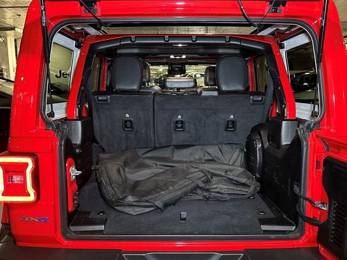 2022 Jeep Wrangler Unlimited 4xe Sahara