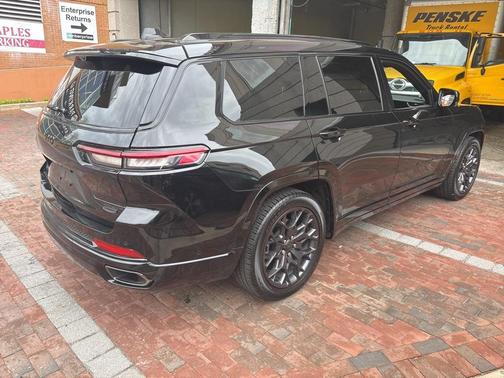 2024 Jeep Grand Cherokee L Summit