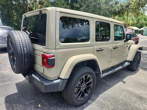 2022 Jeep Wrangler Unlimited 4xe Sahara