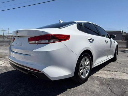 2017 Kia Optima LX