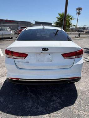 2017 Kia Optima LX