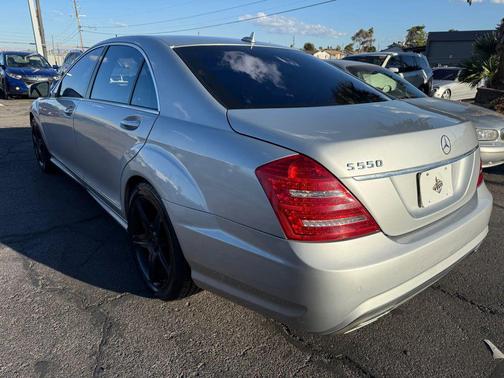 2010 Mercedes-Benz S-Class S 550 Sedan 4D