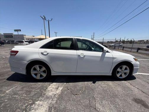 2011 Toyota Camry SE
