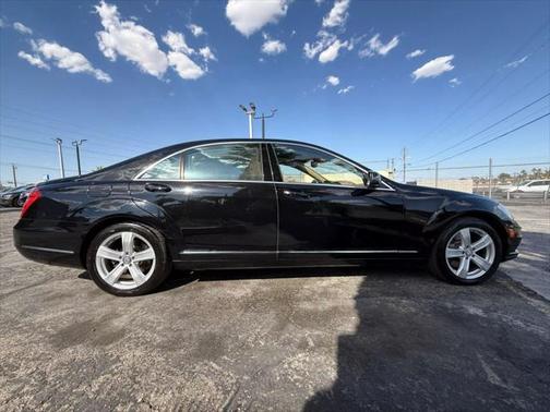 2010 Mercedes-Benz S-Class 4MATIC