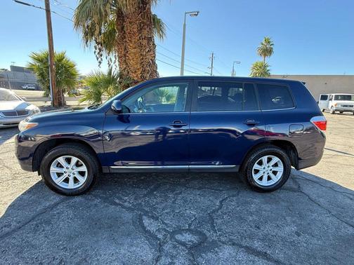 2012 Toyota Highlander Base