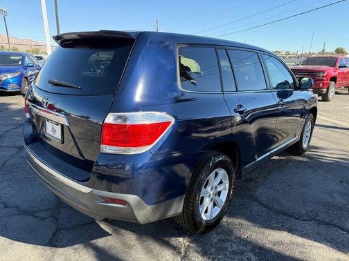 2012 Toyota Highlander Base