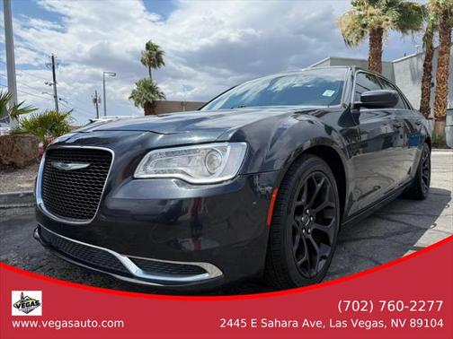 2017 Chrysler 300 Limited