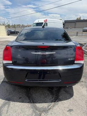 2017 Chrysler 300 Limited