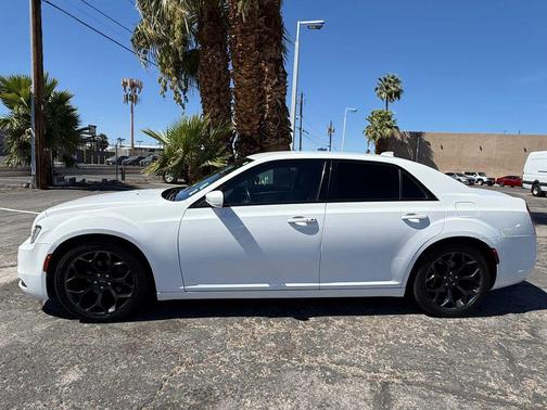 2020 Chrysler 300 S