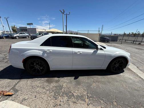 2020 Chrysler 300 S