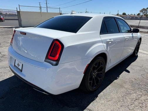 2020 Chrysler 300 S