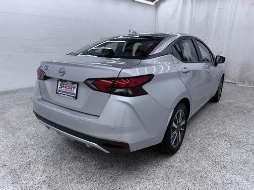Brilliant Silver Metallic 2025 Nissan Versa 1.6 SV
