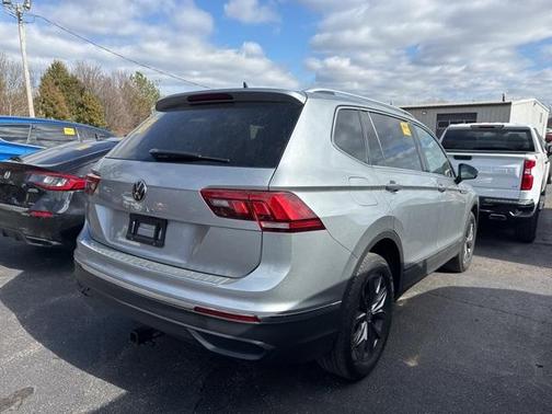 2023 Volkswagen Tiguan 2.0T SE