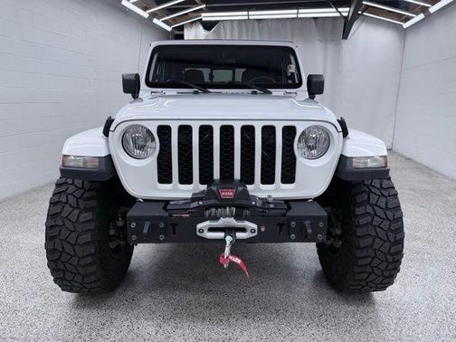 Bright White Clearcoat 2023 Jeep Gladiator Sport