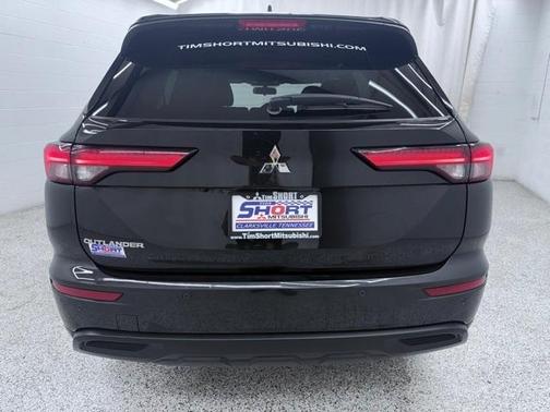 2023 Mitsubishi Outlander ES