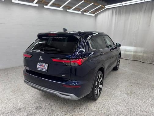 2025 Mitsubishi Outlander SEL