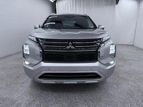 2023 Mitsubishi Outlander SEL