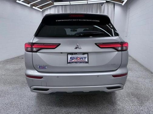 2023 Mitsubishi Outlander SEL