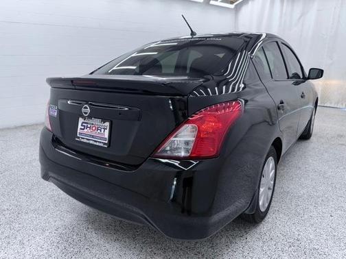 2017 Nissan Versa 1.6 S+